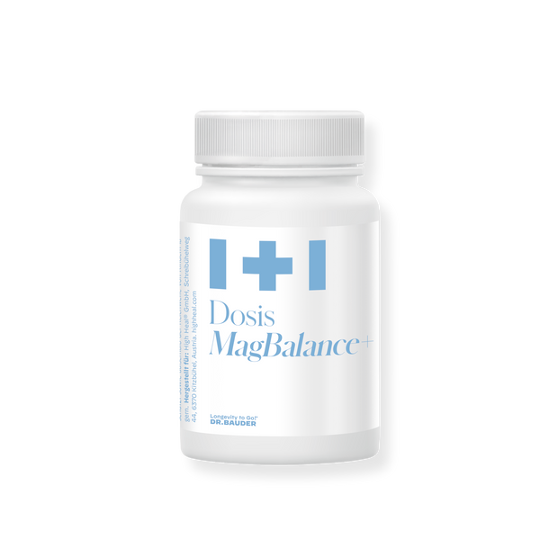 Weiße Nahrungsergänzungsmittel-Dose mit der Aufschrift „Dosis MagBalance+“ in hellblauer Typografie. Das minimalistische Design wird durch das Dr.-Bauder-Logo ergänzt und verweist auf ein Magnesiumpräparat zur Unterstützung von Wohlbefinden und Balance.